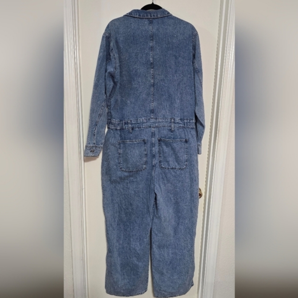 Universal Thread Light Blue Denim Overalls - Picture 3 of 7